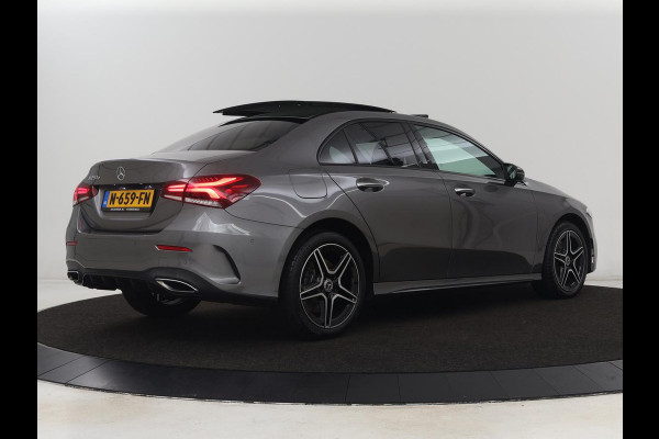 Mercedes-Benz A-Klasse 250e AMG Limited | Panoramadak | Matrix LED | Keyless | Stoelverwarming | Memory | Camera | Navigatie | Leder/Alcantara | Sfeerverlichting | Park Assist | PHEV | Plug In
