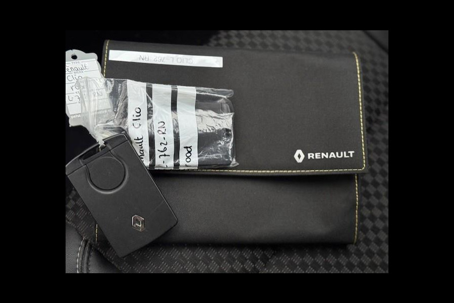 Renault Clio Estate 0.9 TCe Life - BOSE - Navi - Keyless-LED