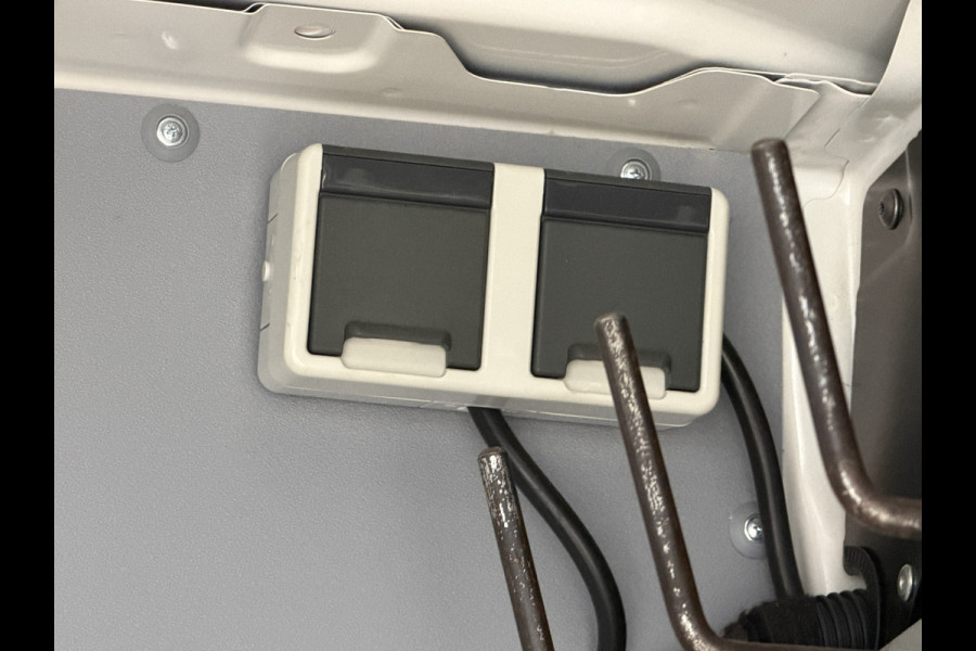 Volkswagen Crafter 35 2.0 TDI 141PK Euro 6 L3H3 CarPlay/cruise/camera/trekhaak