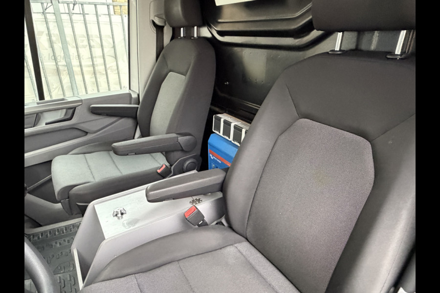 Volkswagen Crafter 35 2.0 TDI 141PK Euro 6 L3H3 CarPlay/cruise/camera/trekhaak