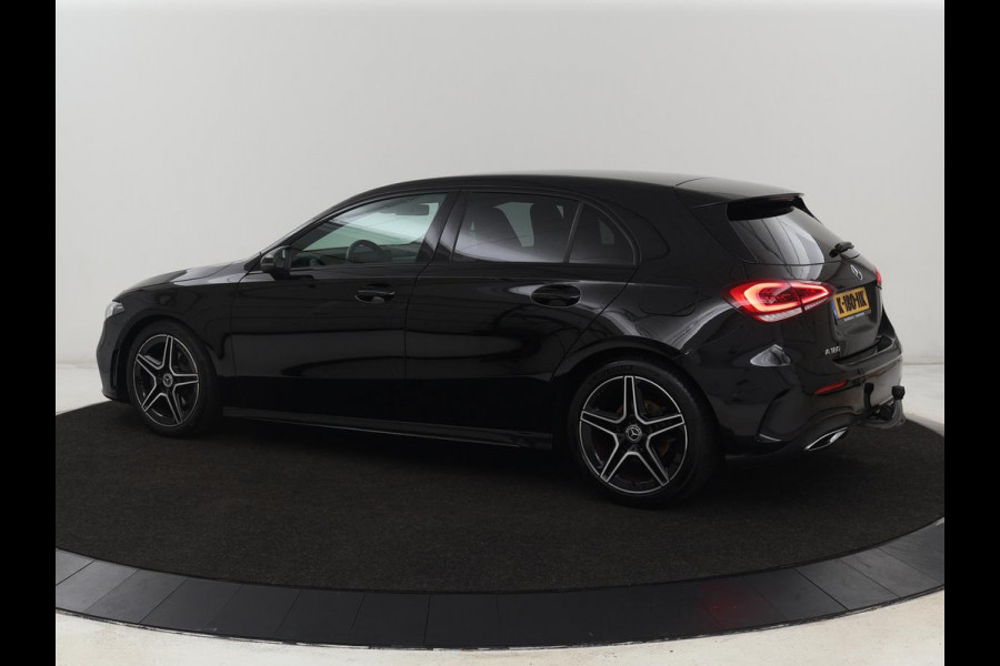 Mercedes-Benz A-Klasse 180 AMG | Adaptive cruise | Trekhaak | Stoelverwarming | Camera | Leder/Alcantara | Sfeerverlichting | Navigatie | Park Assist | Full LED | Climate control | Bluetooth