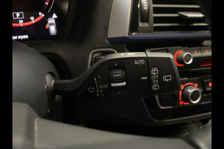 BMW 1-serie 118i Edition M Sport Shadow CARPLAY High Executive