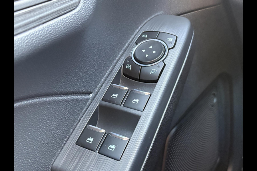 Ford Kuga 2.5 FHEV Active X 190pk |  Driver Assistance Pack | Technology Pack | Winterpack | Panoramadak | All Weather Banden | Reservewiel | Geen stekker nodig