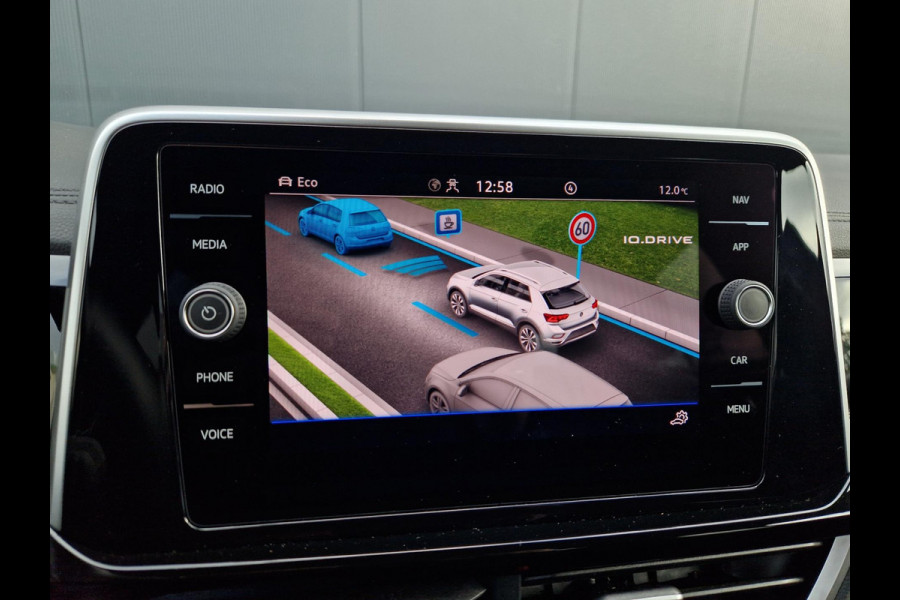 Volkswagen T-Roc 1.5 TSI DSG 150PK R-Line /ACC/ IQ light /1e eigenaar