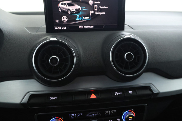 Audi Q2 30 TFSI Sport S-line! Leer, Alles in kleur!