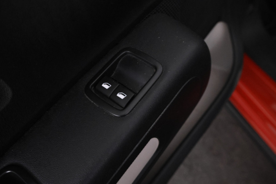 Citroën C3 1.2 PureTech Feel Edition Navigatie, Apple carplay, Cruise