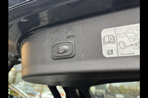 Ford Kuga 1.5 EcoBoost ST Line 150pk/110kW 6-bak | E-Trekhaak | Bi-Xenon | Dodehoek | Camera |