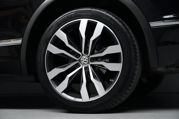 Volkswagen Tiguan 2.0 TSI 4Motion R Line Automaat | Pano | Virtual | CarPlay | Acc | 360 camera | Stoel + Stuurverwarming | Led | HUD |