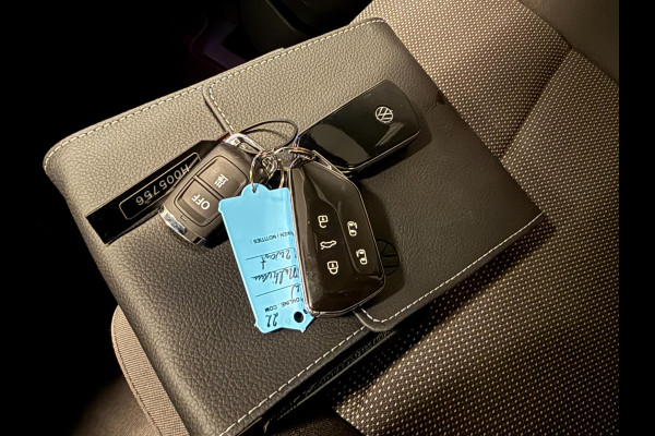 Volkswagen Multivan 1.4 eHybrid Energetic 7P PANO/NAVI/H-KARDON/H-UP/V-COCKPIT/