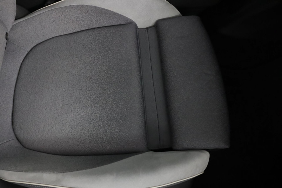 Volkswagen ID.3 First Max 58 kWh|Pano|LED matrix|SOH 91%|Stoelverwarming