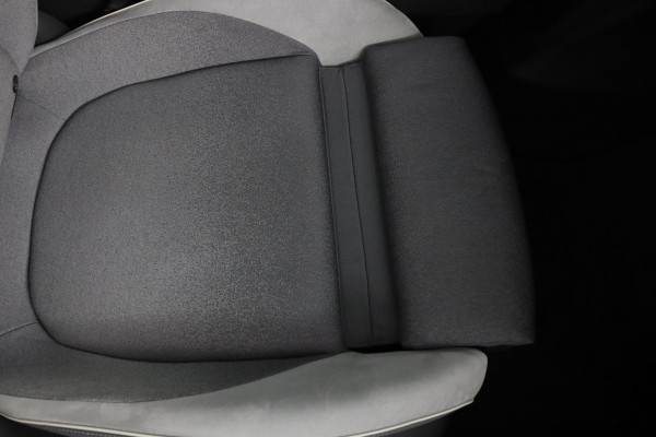 Volkswagen ID.3 First Max 58 kWh|Pano|LED matrix|SOH 91%|Stoelverwarming