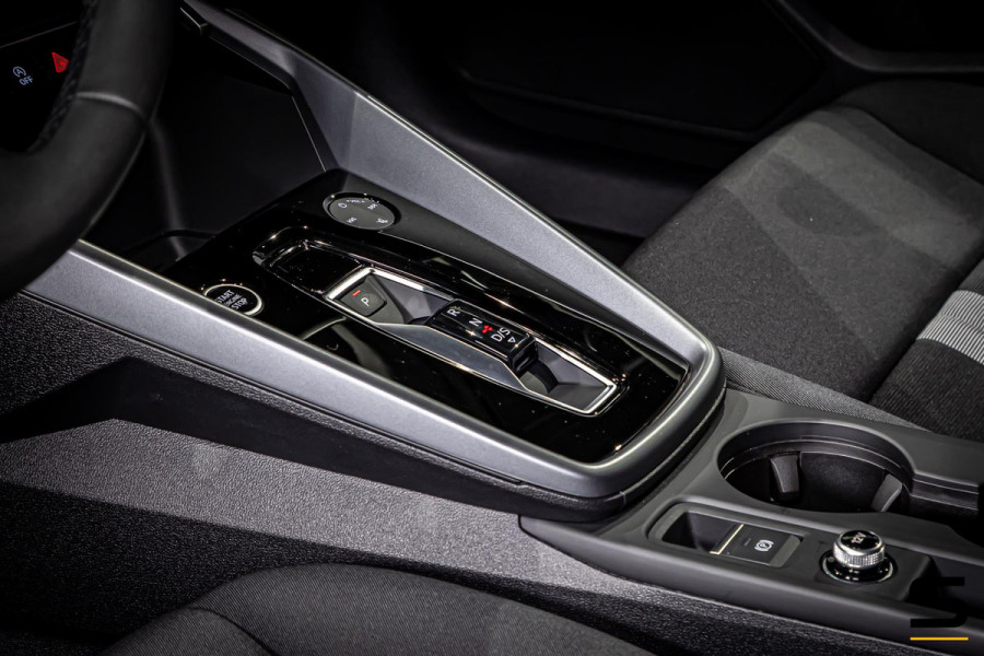 Audi A3 SPORTBACK 30 TFSI Pro Line|NAP|1eig|Fabrieksgarantie