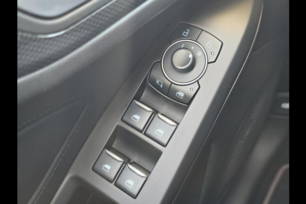 Ford FOCUS Wagon 1.0 EcoBoost Hybrid ST Line X 155pk | Trekhaak afneembaar | Panoramadak | Bang&Olufsen | Adaptive cruise control | Winter Pack | All season banden | Camera