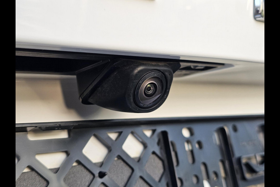 Ford FOCUS Wagon 1.0 EcoBoost Hybrid ST Line X 155pk | Trekhaak afneembaar | Panoramadak | Bang&Olufsen | Adaptive cruise control | Winter Pack | All season banden | Camera