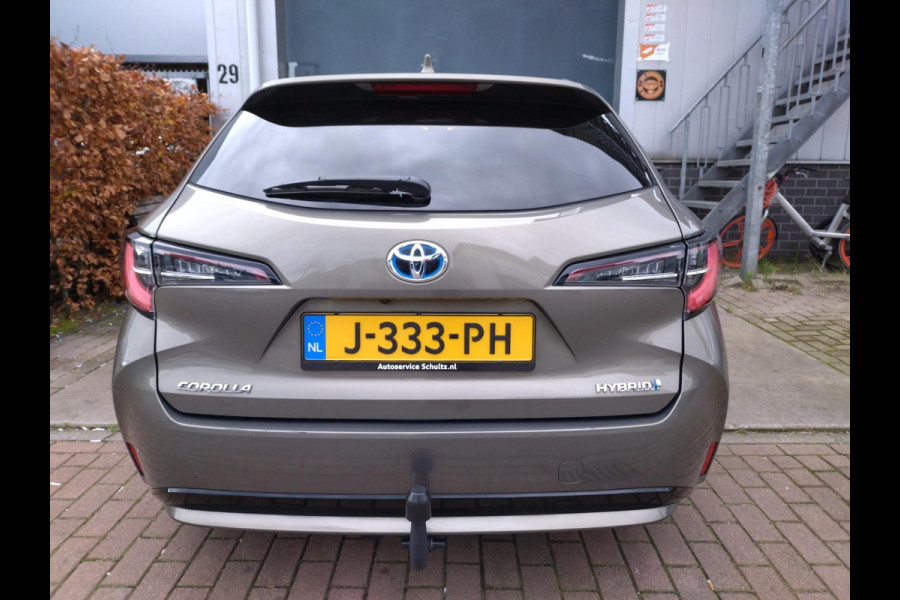 Toyota Corolla Touring Sports 1.8 Hybrid Business Plus trekhaak