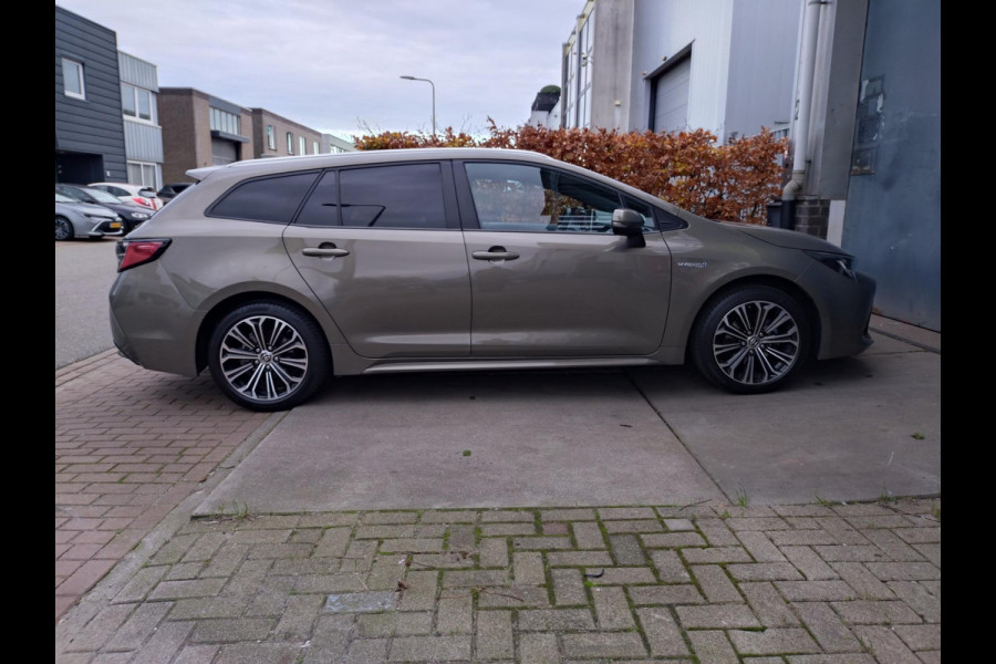 Toyota Corolla Touring Sports 1.8 Hybrid Business Plus trekhaak