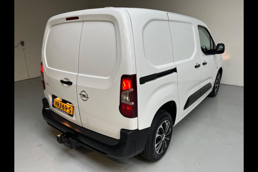 Opel Combo 1.5D 100pk euro6 L1H1 Edition 3persoons, Airco, Camera, CruiseControl, Navigatie, Trekhaak, RIJKLAARPRIJS!