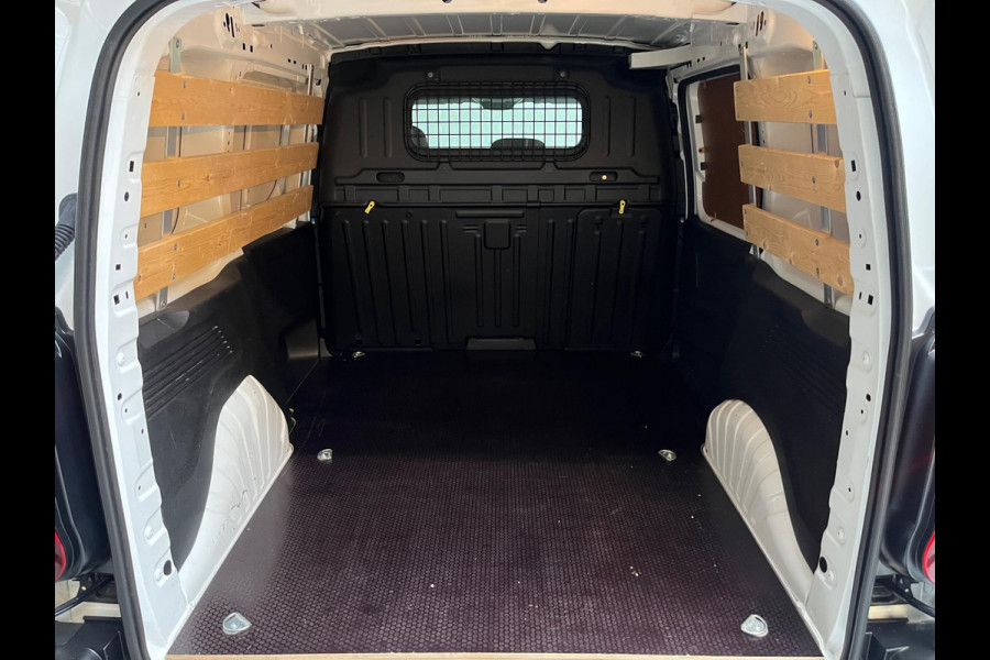 Opel Combo 1.5D 100pk euro6 L1H1 Edition 3persoons, Airco, Camera, CruiseControl, Navigatie, Trekhaak, RIJKLAARPRIJS!