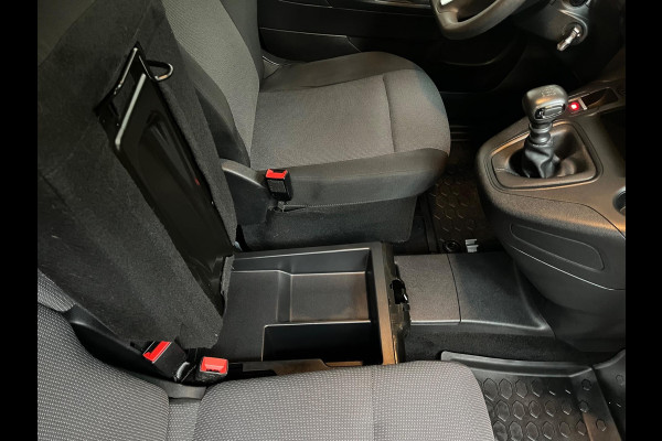 Opel Combo 1.5D 100pk euro6 L1H1 Edition 3persoons, Airco, Camera, CruiseControl, Navigatie, Trekhaak, RIJKLAARPRIJS!