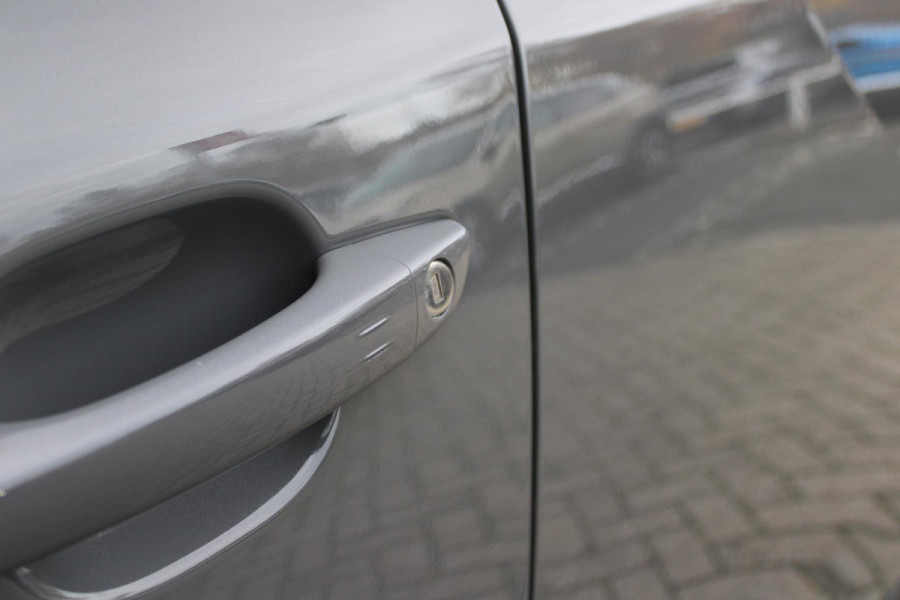 Peugeot 2008 1.2 130PK AUTOMAAT GT PACK | ALCANTARA/LEDEREN BEKLEDING | ELEKTRISCH BEDIENBARE BESTUURDERSSTOEL | STOEL VERWARMING | MASSAGE STOELEN | NAVIGATIE | FULL LED KOPLAMPEN | DRAADLOZE APPLE CARPLAY/ANDROID AUTO | ADAPTIVE CRUISE CONTROL | CAMERA VOOR + ACHTER | CLIMATE CONTROL | LICHTMETALEN VELGEN 17" | KEYLESS ENTRY/START | DAB+ RADIO |DODEHOEK DETECTIE | PARKEERSENSOREN VOOR + ACHTER |