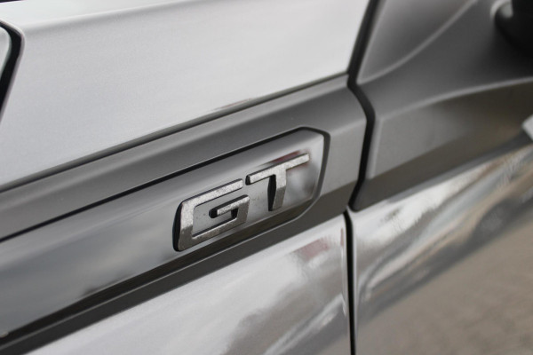 Peugeot 2008 1.2 130PK AUTOMAAT GT PACK | ALCANTARA/LEDEREN BEKLEDING | ELEKTRISCH BEDIENBARE BESTUURDERSSTOEL | STOEL VERWARMING | MASSAGE STOELEN | NAVIGATIE | FULL LED KOPLAMPEN | DRAADLOZE APPLE CARPLAY/ANDROID AUTO | ADAPTIVE CRUISE CONTROL | CAMERA VOOR + ACHTER | CLIMATE CONTROL | LICHTMETALEN VELGEN 17" | KEYLESS ENTRY/START | DAB+ RADIO |DODEHOEK DETECTIE | PARKEERSENSOREN VOOR + ACHTER |