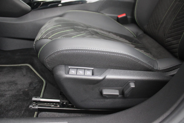 Peugeot 2008 1.2 130PK AUTOMAAT GT PACK | ALCANTARA/LEDEREN BEKLEDING | ELEKTRISCH BEDIENBARE BESTUURDERSSTOEL | STOEL VERWARMING | MASSAGE STOELEN | NAVIGATIE | FULL LED KOPLAMPEN | DRAADLOZE APPLE CARPLAY/ANDROID AUTO | ADAPTIVE CRUISE CONTROL | CAMERA VOOR + ACHTER | CLIMATE CONTROL | LICHTMETALEN VELGEN 17" | KEYLESS ENTRY/START | DAB+ RADIO |DODEHOEK DETECTIE | PARKEERSENSOREN VOOR + ACHTER |
