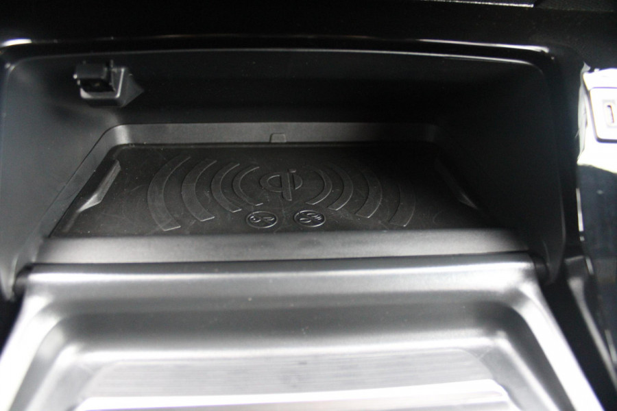 Peugeot 2008 1.2 130PK AUTOMAAT GT PACK | ALCANTARA/LEDEREN BEKLEDING | ELEKTRISCH BEDIENBARE BESTUURDERSSTOEL | STOEL VERWARMING | MASSAGE STOELEN | NAVIGATIE | FULL LED KOPLAMPEN | DRAADLOZE APPLE CARPLAY/ANDROID AUTO | ADAPTIVE CRUISE CONTROL | CAMERA VOOR + ACHTER | CLIMATE CONTROL | LICHTMETALEN VELGEN 17" | KEYLESS ENTRY/START | DAB+ RADIO |DODEHOEK DETECTIE | PARKEERSENSOREN VOOR + ACHTER |