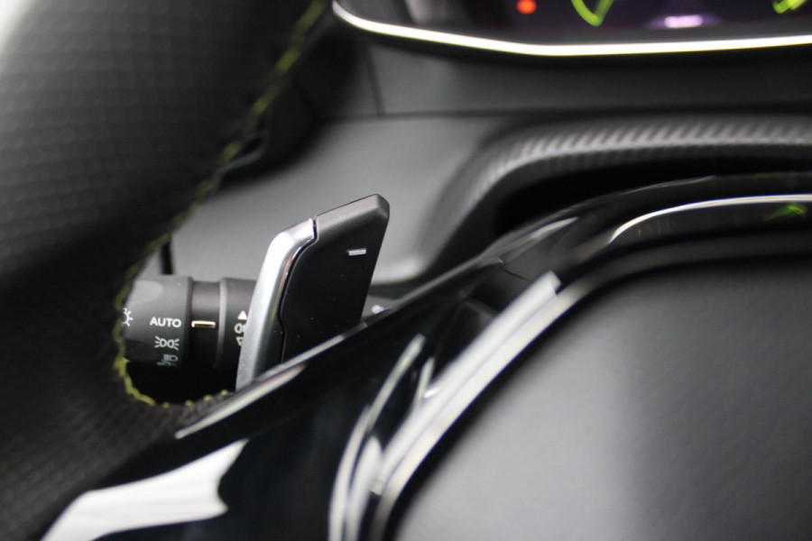 Peugeot 2008 1.2 130PK AUTOMAAT GT PACK | ALCANTARA/LEDEREN BEKLEDING | ELEKTRISCH BEDIENBARE BESTUURDERSSTOEL | STOEL VERWARMING | MASSAGE STOELEN | NAVIGATIE | FULL LED KOPLAMPEN | DRAADLOZE APPLE CARPLAY/ANDROID AUTO | ADAPTIVE CRUISE CONTROL | CAMERA VOOR + ACHTER | CLIMATE CONTROL | LICHTMETALEN VELGEN 17" | KEYLESS ENTRY/START | DAB+ RADIO |DODEHOEK DETECTIE | PARKEERSENSOREN VOOR + ACHTER |