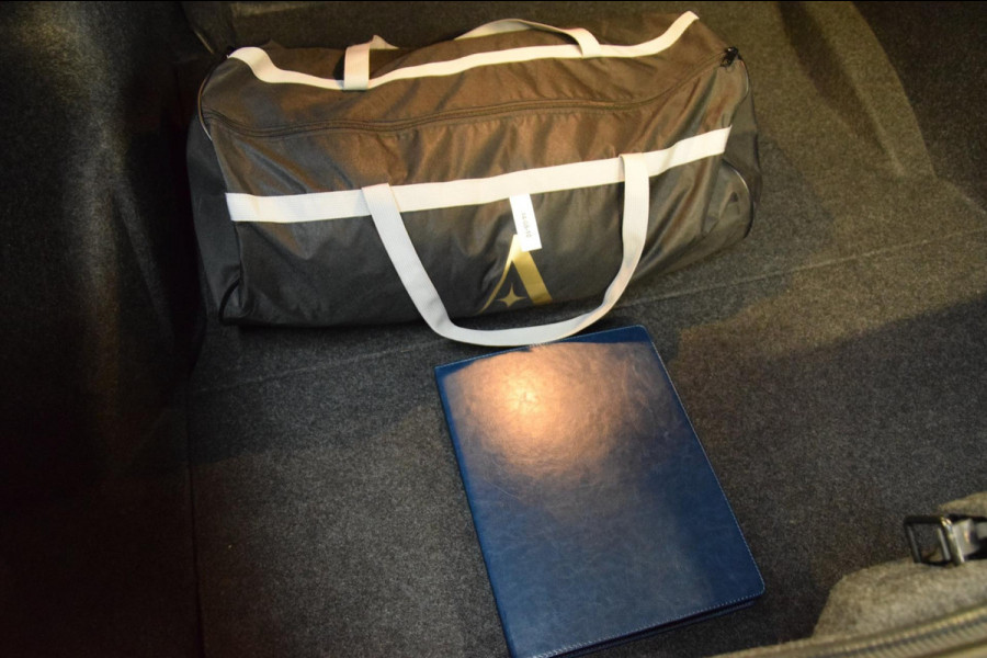 Dodge CHALLENGER R/T SCAT PACK V8 6.4 SRT Navi|EU|Leder|ACC|492pk!!|Widebody Key-less