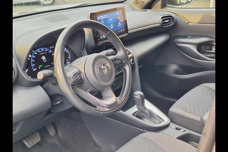 Toyota Yaris Cross 1.5 Hybrid Dynamic | Smart connect, 17 inch, Apple Carplay/Android auto, Keyless, Startknop, Privacy glass