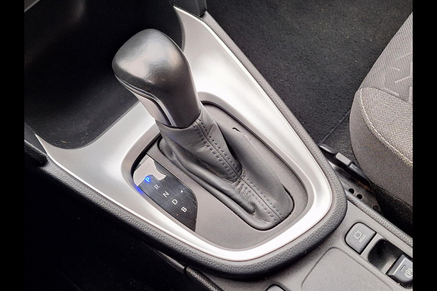 Toyota Yaris Cross 1.5 Hybrid Dynamic | Smart connect, 17 inch, Apple Carplay/Android auto, Keyless, Startknop, Privacy glass