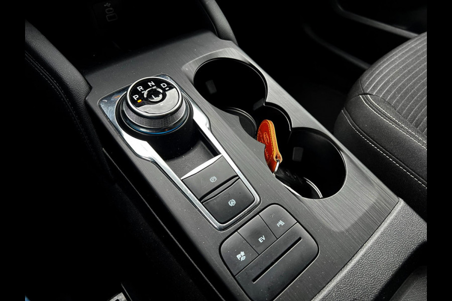 Ford Kuga 2.5 PHEV Titanium Carplay_Camera_1ste eign