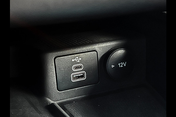 Ford Kuga 2.5 PHEV Titanium Carplay_Camera_1ste eign