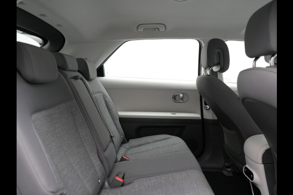 Hyundai IONIQ 5 Connect 58 kWh 170pk Dealer O.H. | Adaptive Cruise | Camera | Stoelen & Stuur Verwarmd | Apple Carplay | Navigatie | Virtual | Blis | DAB |