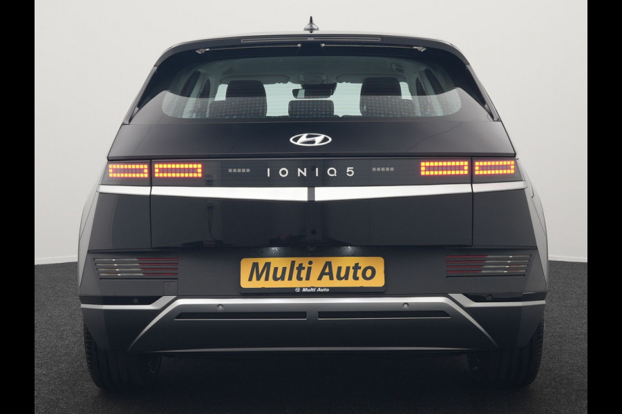 Hyundai IONIQ 5 Connect 58 kWh 170pk Dealer O.H. | Adaptive Cruise | Camera | Stoelen & Stuur Verwarmd | Apple Carplay | Navigatie | Virtual | Blis | DAB |