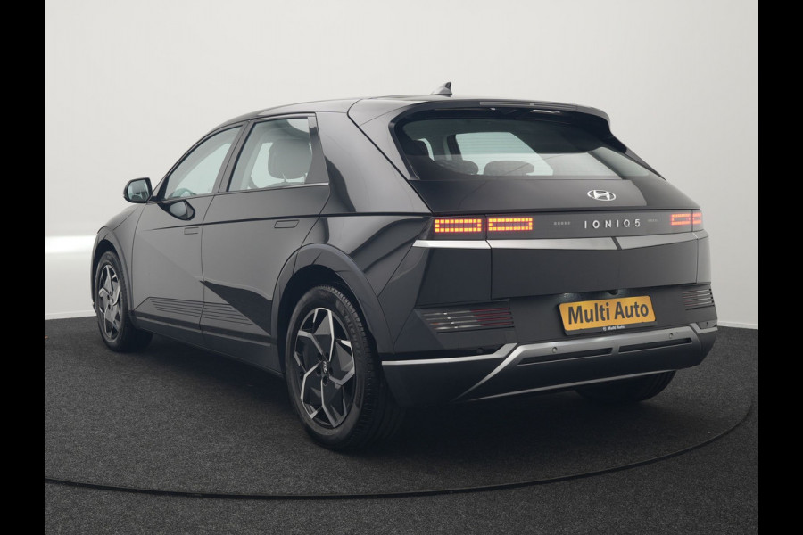 Hyundai IONIQ 5 Connect 58 kWh 170pk Dealer O.H. | Adaptive Cruise | Camera | Stoelen & Stuur Verwarmd | Apple Carplay | Navigatie | Virtual | Blis | DAB |