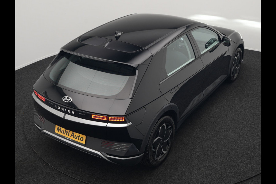 Hyundai IONIQ 5 Connect 58 kWh 170pk Dealer O.H. | Adaptive Cruise | Camera | Stoelen & Stuur Verwarmd | Apple Carplay | Navigatie | Virtual | Blis | DAB |