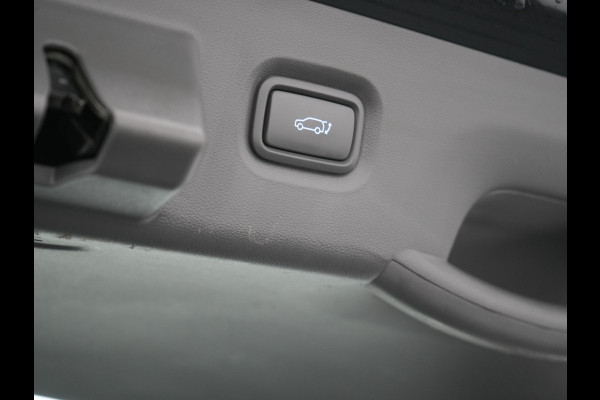 Hyundai IONIQ 5 Connect 58 kWh 170pk Dealer O.H. | Adaptive Cruise | Camera | Stoelen & Stuur Verwarmd | Apple Carplay | Navigatie | Virtual | Blis | DAB |