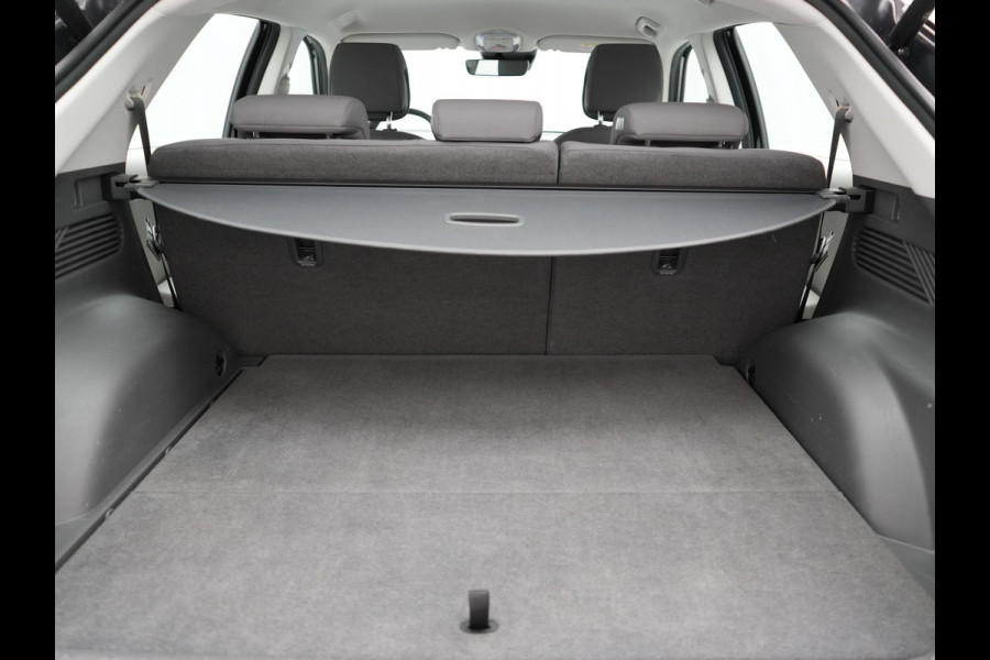 Hyundai IONIQ 5 Connect 58 kWh 170pk Dealer O.H. | Adaptive Cruise | Camera | Stoelen & Stuur Verwarmd | Apple Carplay | Navigatie | Virtual | Blis | DAB |
