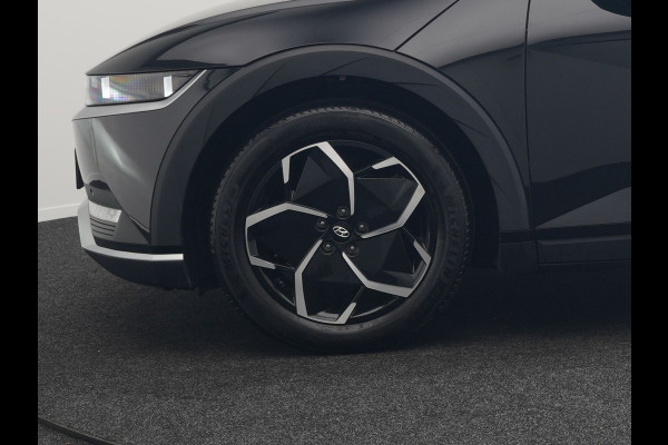 Hyundai IONIQ 5 Connect 58 kWh 170pk Dealer O.H. | Adaptive Cruise | Camera | Stoelen & Stuur Verwarmd | Apple Carplay | Navigatie | Virtual | Blis | DAB |