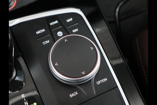 BMW 1-serie 118i High Executive M Sport Pakket Automaat / Live Cockpit Professional / Leder / Hifi / Stoelverwarming / 17 Inch / Adaptieve LED-koplamp / DAB / Parkeersensoren / Lichtpakket