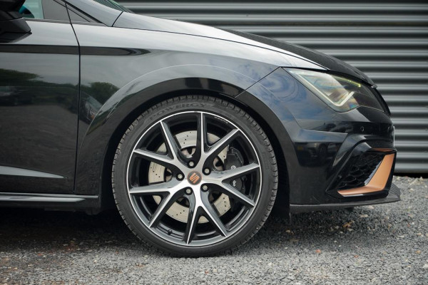 Seat León ST 2.0 TSI 4DRIVE CUPRA R Ultimate Edition / Pano / Carplay