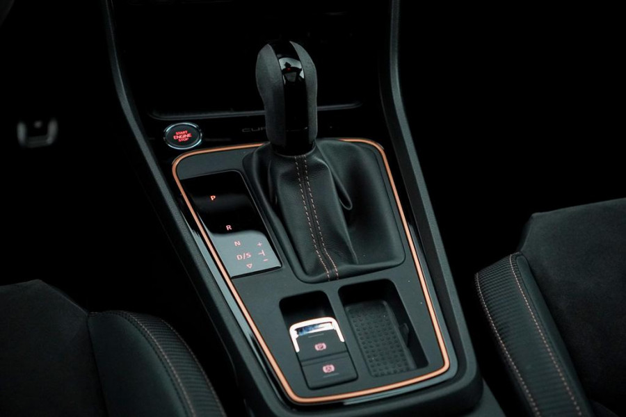 Seat León ST 2.0 TSI 4DRIVE CUPRA R Ultimate Edition / Pano / Carplay