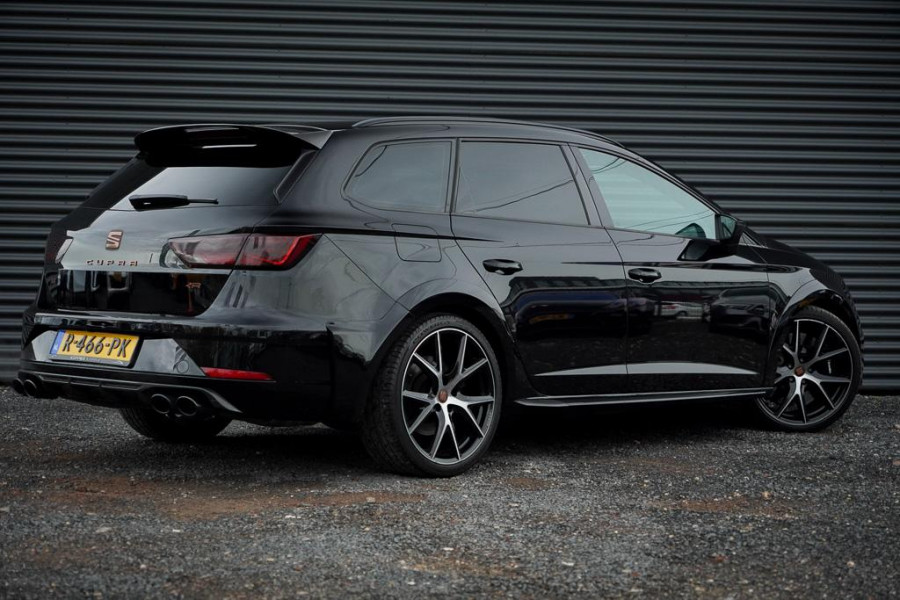 Seat León ST 2.0 TSI 4DRIVE CUPRA R Ultimate Edition / Pano / Carplay