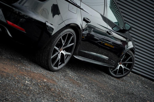 Seat León ST 2.0 TSI 4DRIVE CUPRA R Ultimate Edition / Pano / Carplay
