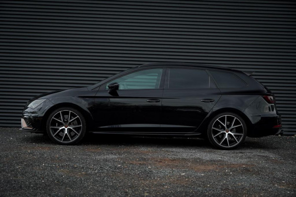 Seat León ST 2.0 TSI 4DRIVE CUPRA R Ultimate Edition / Pano / Carplay