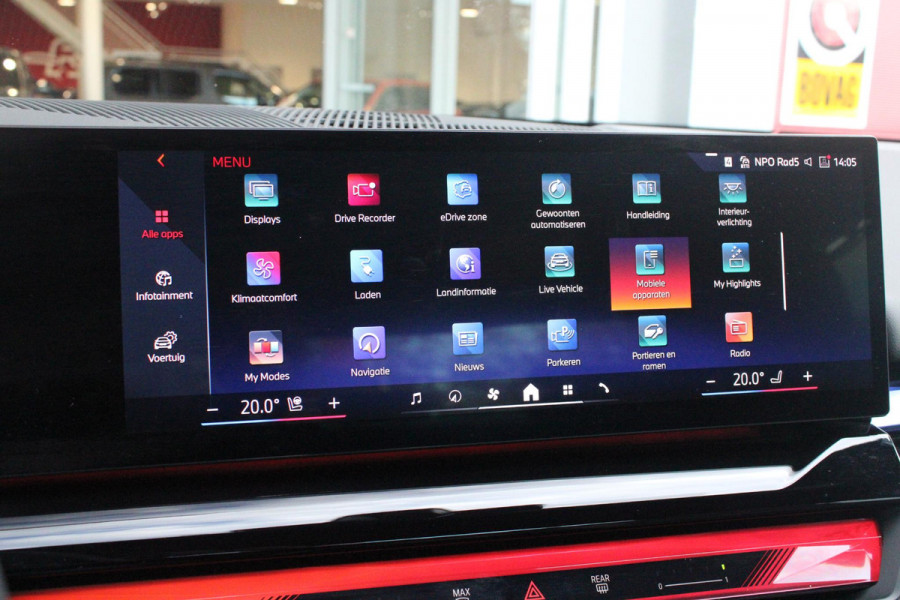 BMW 5 Serie 550e 490PK xDRIVE | ICONIC GLOW GRILL | PANORAMA DAK | MEESTURENDE ACHTERAS | STUUR VERWARMING | M SPORT PAKKET PRO | 20" LICHTMETALEN VELGEN | ZONNESCHERM ACHTERRUIT ELEKTRISCH | INTERIEURLIJSTEN M DONKERZILVER/CARBON FIBER | BOWERS & WILKINS AUDIO SYSTEM | DRIVING ASSISTANT PLUS | SHADOW LINE | INNOVATIE PAKKET | TRAVEL PAKKET | COMFORT PAKKET (AUTOMATISCHE AIRCONDITIONING 4 ZONES MET AUTOMATISCHE LUCHTCIRCULATIEFUNCTIE, STOELVERWARMING VOOR + ACHTER, STOELEN ELEKTRISCH VERSTELBAAR MET MEMORY, ACTIEVE STOELVENTILATIE VOOR) | BMW INDIVIDUAL LEER MERINO SILVERSTONE/ATL