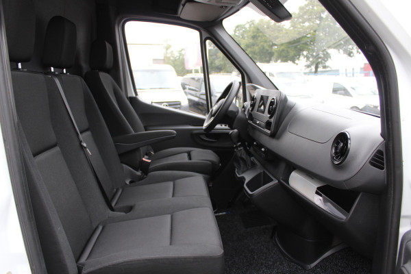 Mercedes-Benz Sprinter 316 CDI L2H2 Geveerde stoel, MBUX met navigatie en camera