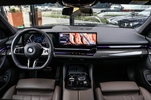BMW 5 Serie Touring 520i - M-SPORT - HARMAN KARDON - TREKHAAK