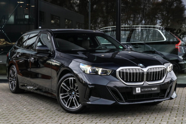 BMW 5 Serie Touring 520i - M-SPORT - HARMAN KARDON - TREKHAAK